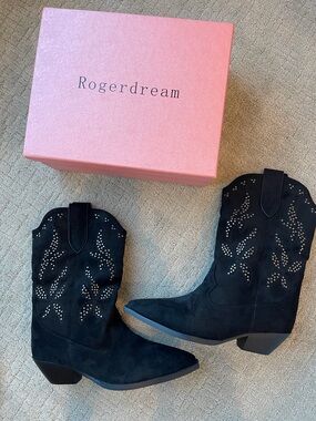 Black Suede Mid-Calf Western-Look Coachella Cowboy Boots with Brass Rivets Sz 9